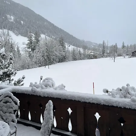 Des Rosiers In Gstaad Βίλα Kalberhoni