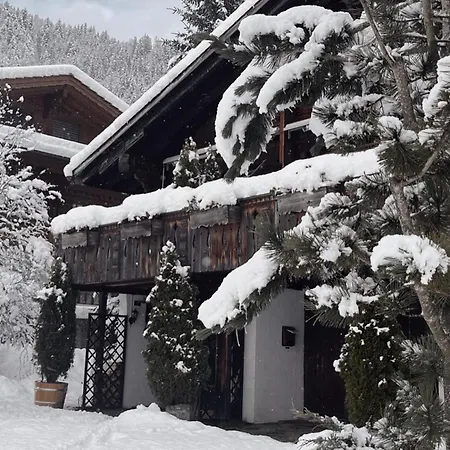 Des Rosiers In Gstaad Βίλα Kalberhoni