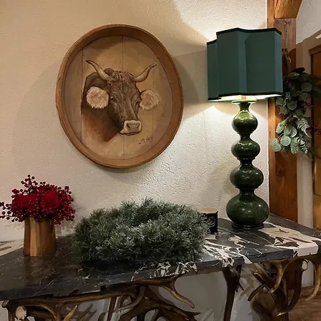 Des Rosiers In Gstaad *